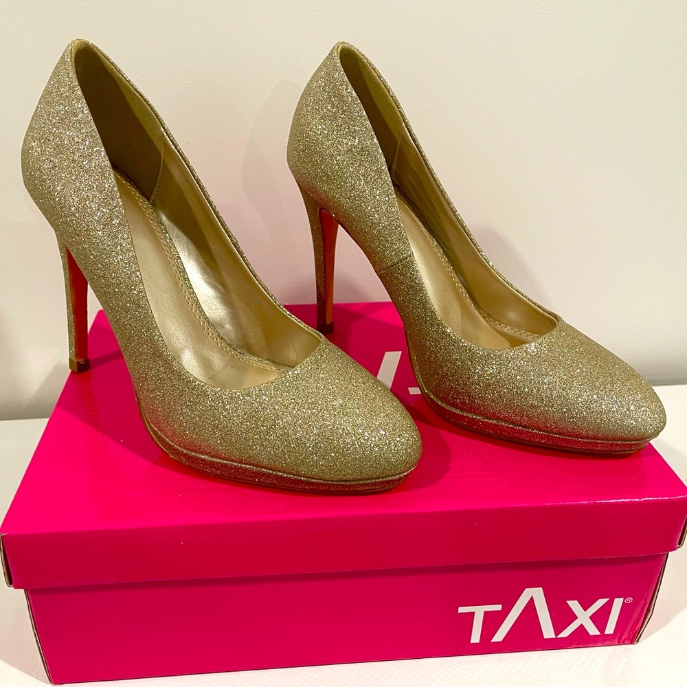 Champagne glitter high heels